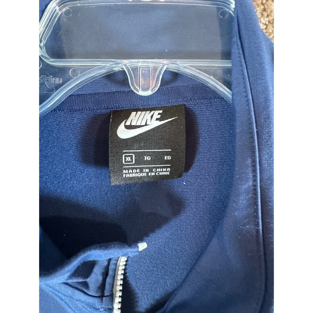 Nike elevate your